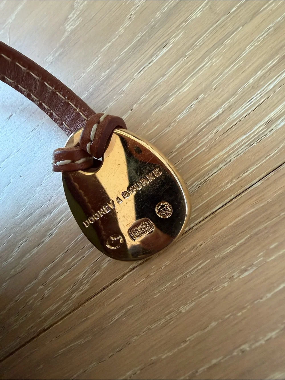 Vintage Dooney & Bourke Green Leather Shoulder Bag w/ Brown Trim and Gold Charm - Picture 3 of 13